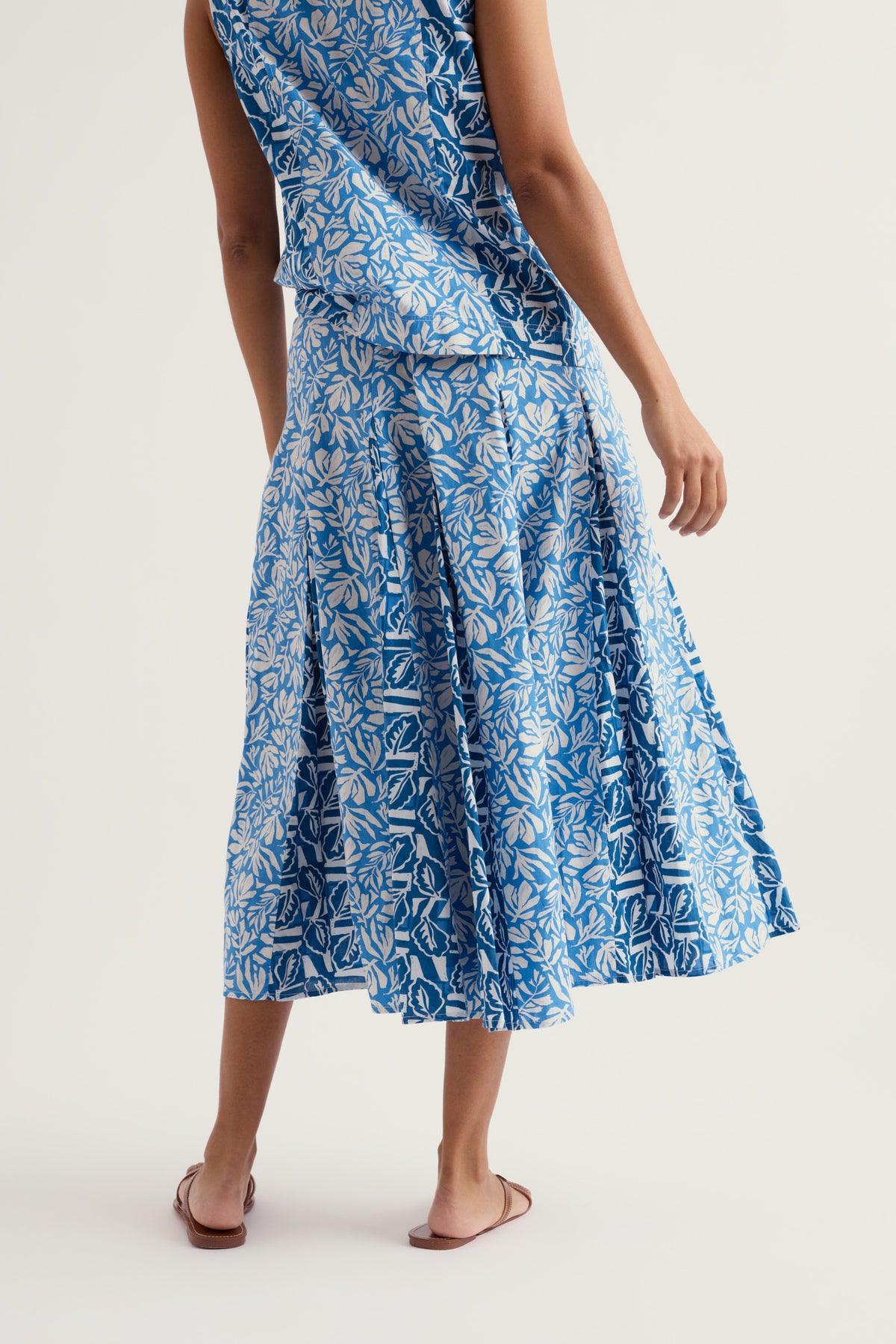 Circular Chamomile Skirt