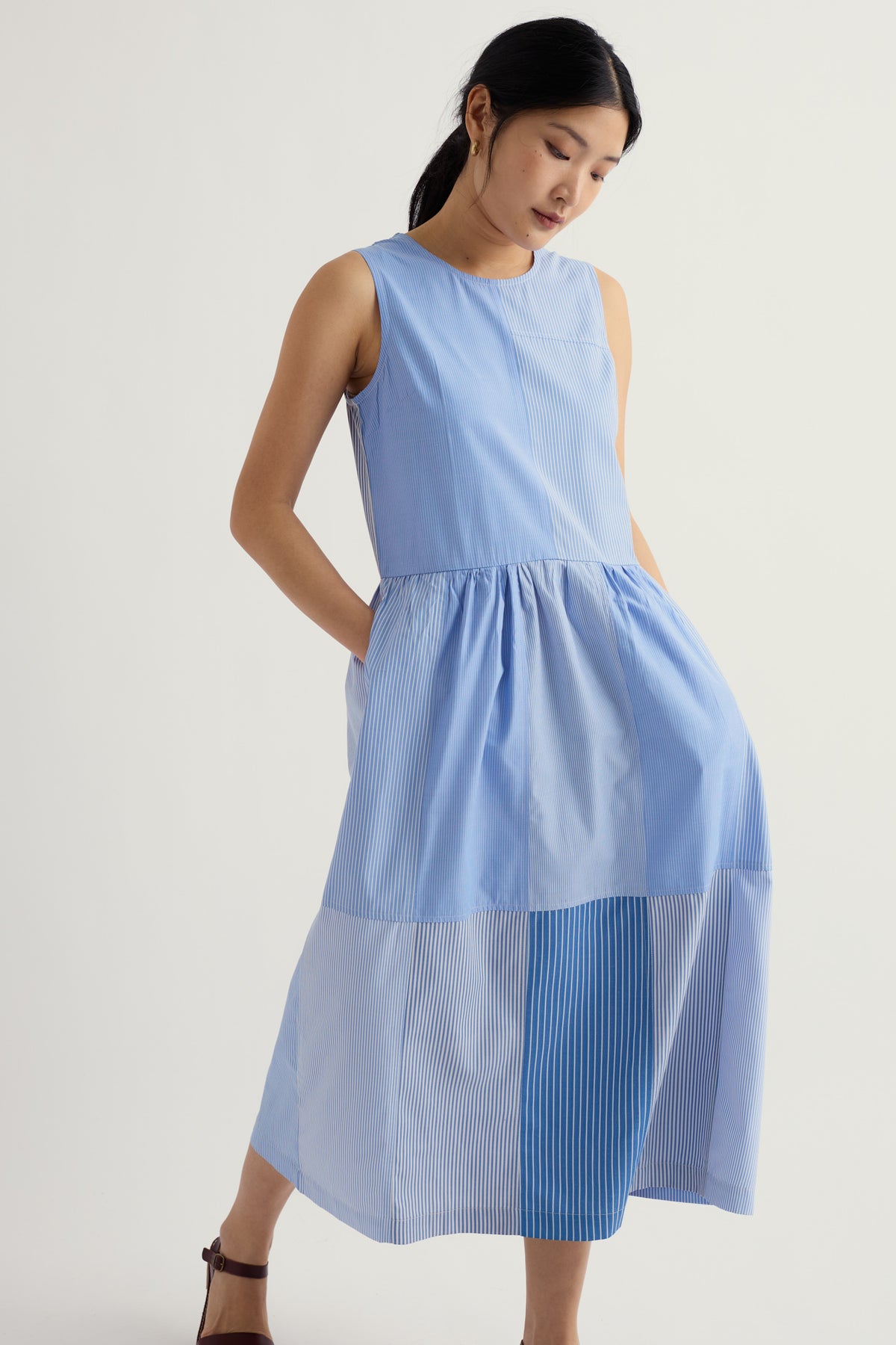 Beyond Retro Sleeveless Brouse Dress