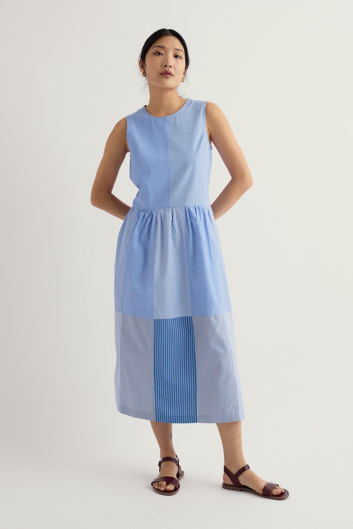 Beyond Retro Sleeveless Brouse Dress
