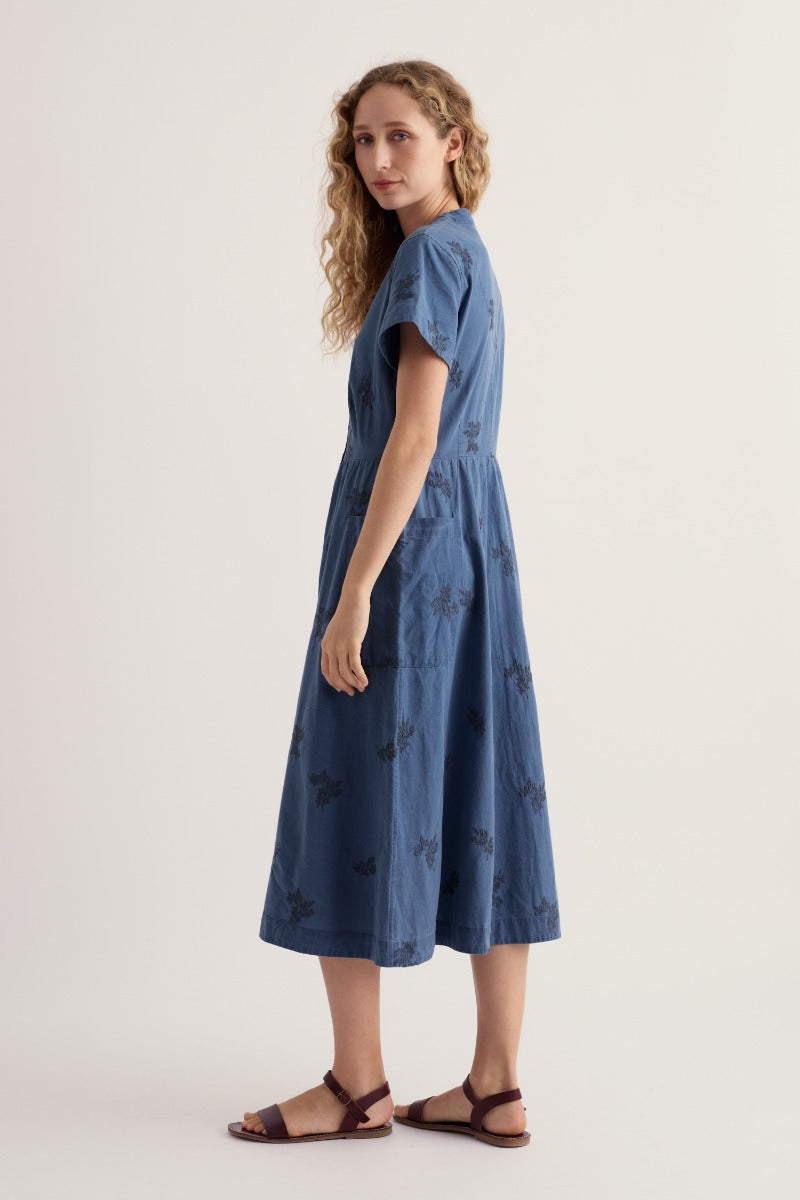 Fowen Embroidered Shirt-Style Dress
